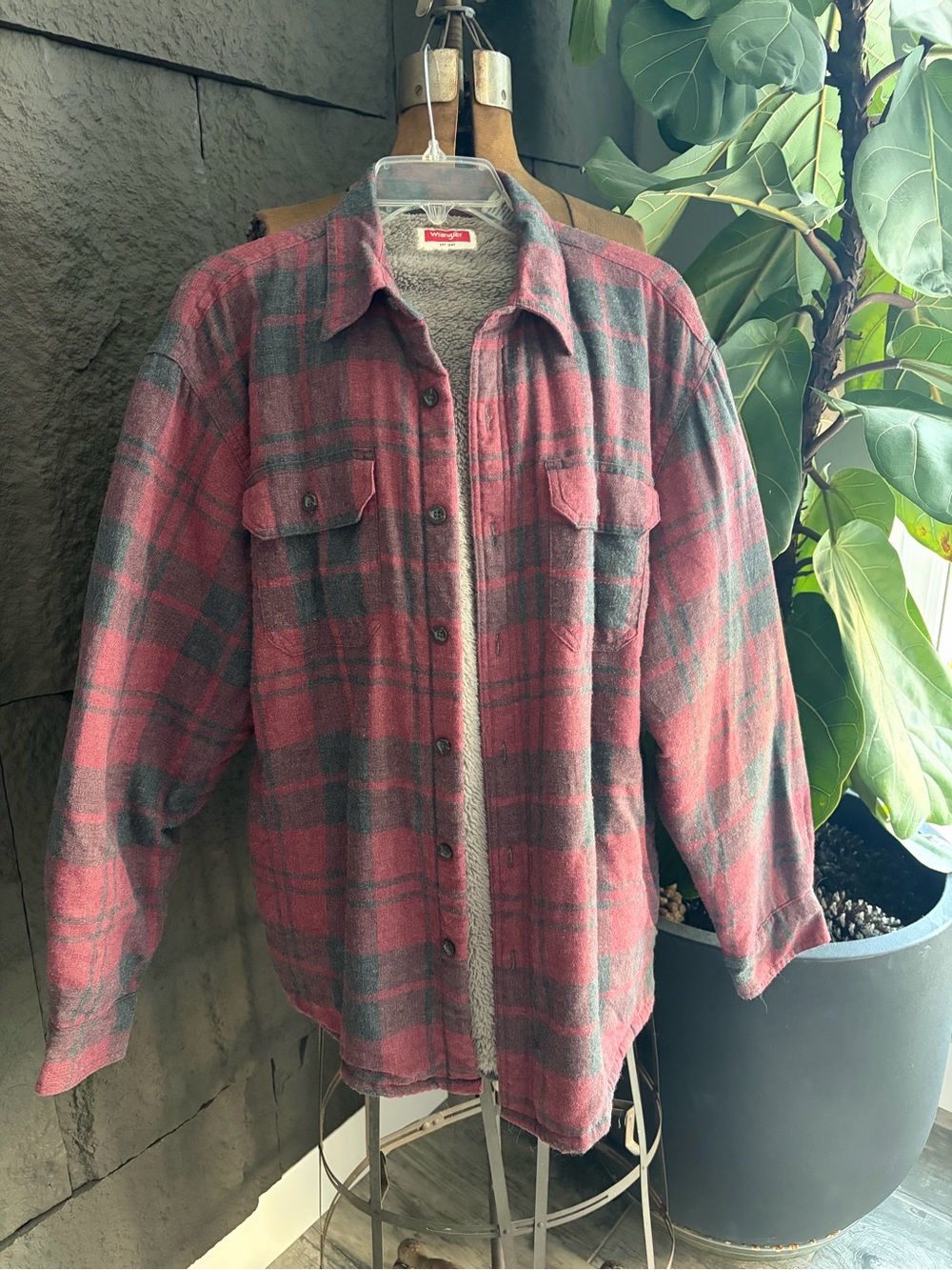 Men's Plaid Sherpa-Lined Jacket - Red & Gray
